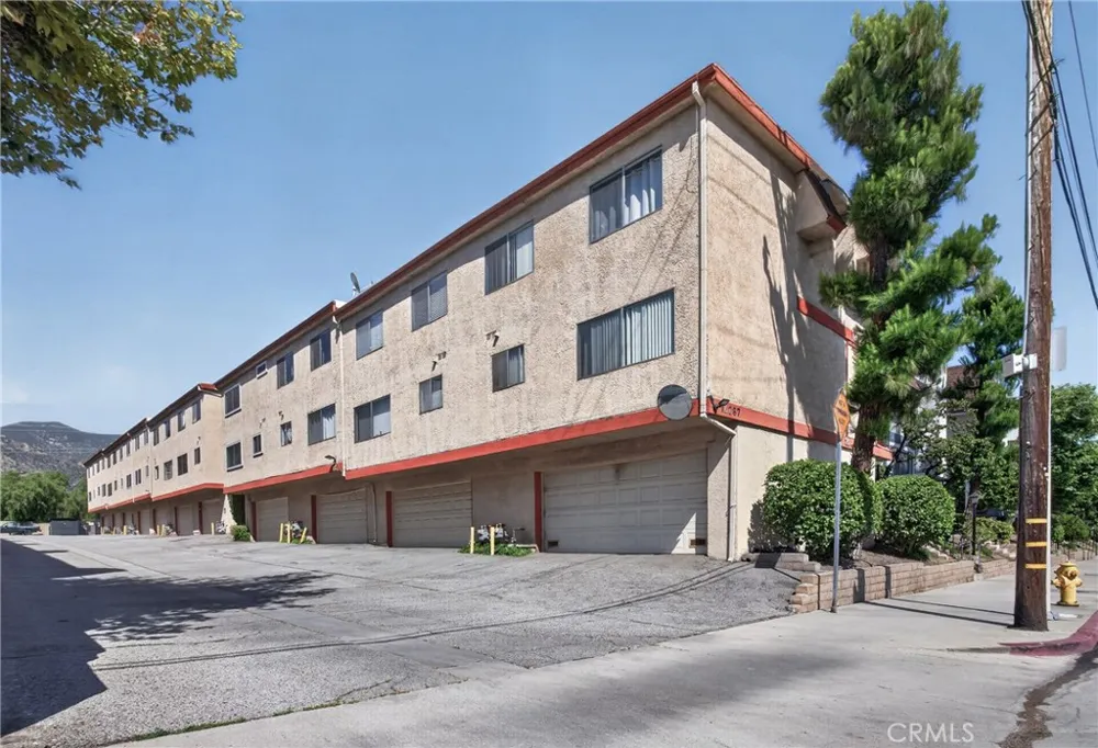 14287 foothill Boulevard #14 Sylmar, CA 91342