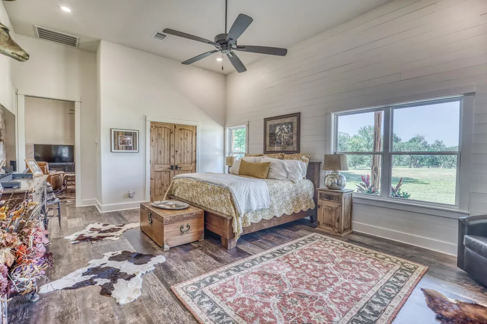 16597 Fm 912 Washington, TX 77880
