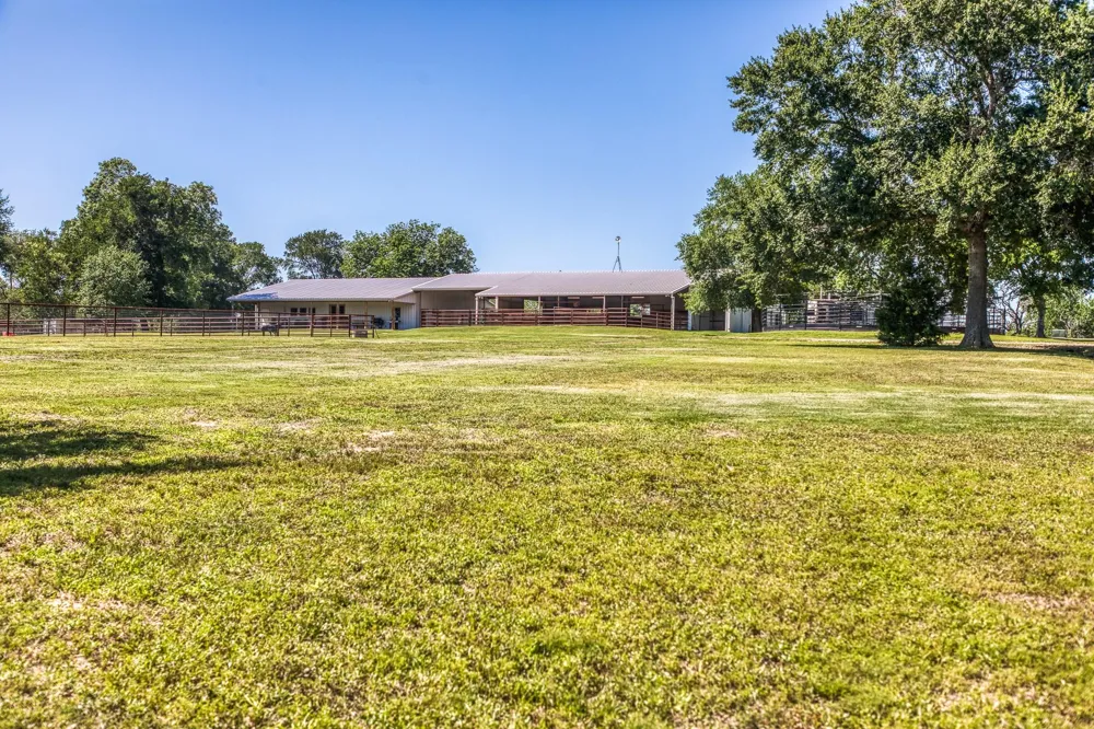 16597 Fm 912 Washington, TX 77880