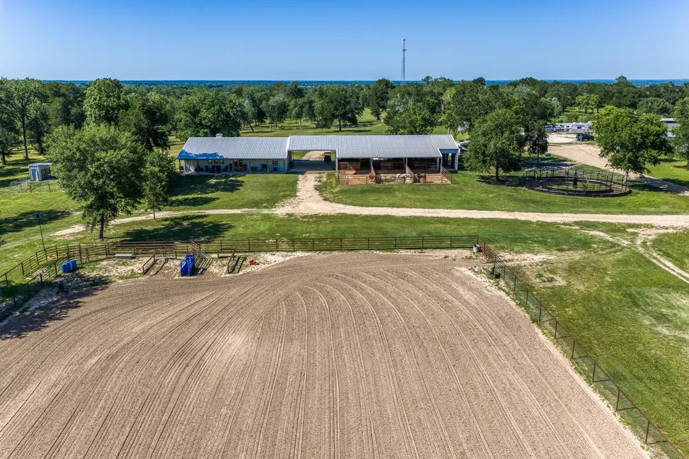 16597 Fm 912 Washington, TX 77880