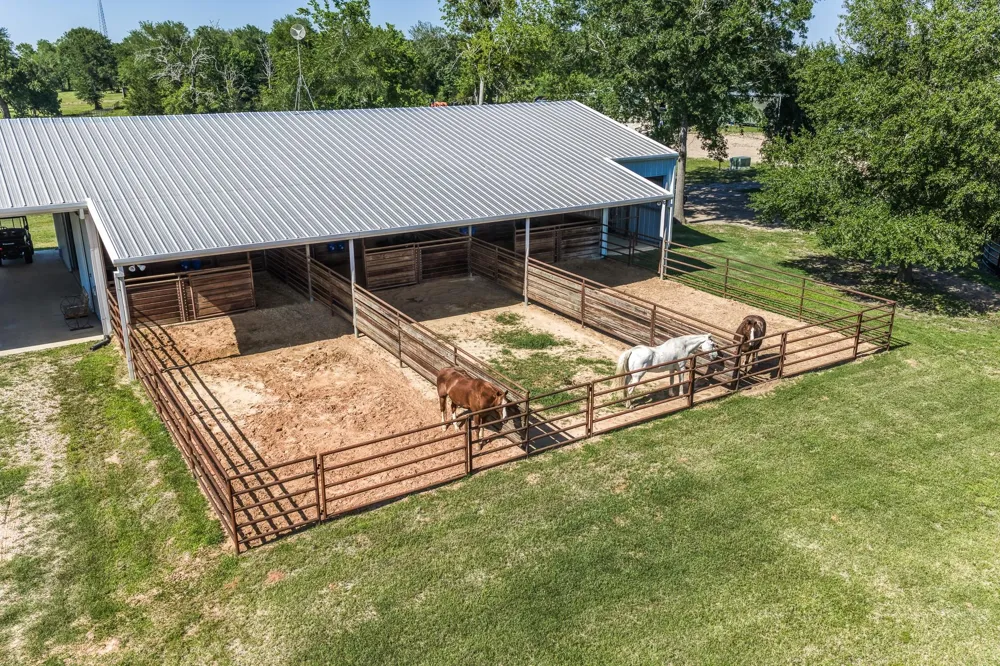 16597 Fm 912 Washington, TX 77880
