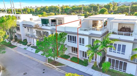 6400 NW 105th Pl