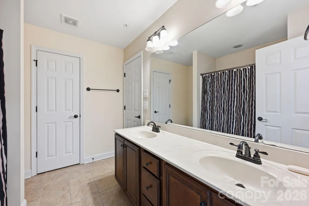 1434 Steeplechase Drive Mount Pleasant, NC 28124