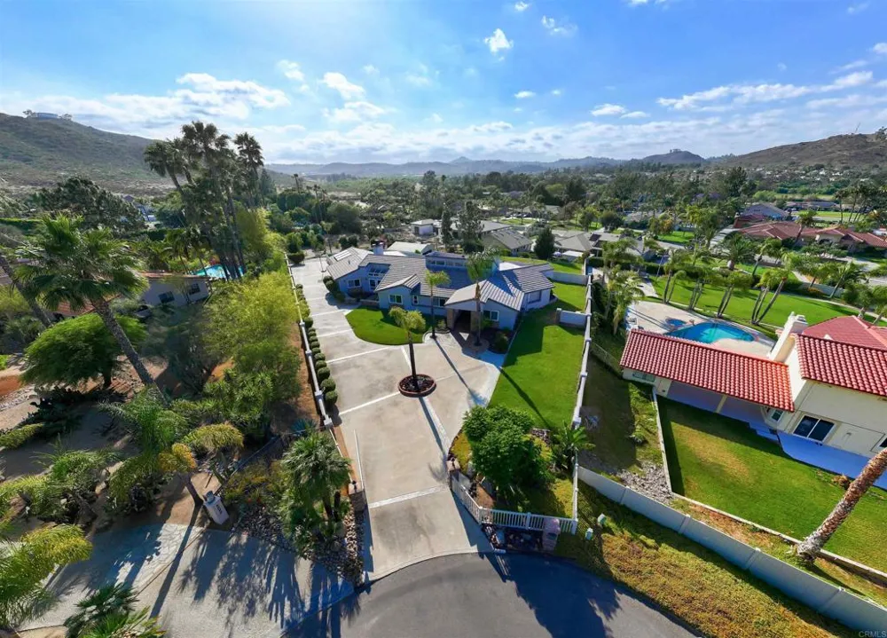 2886 Windwood Way El Cajon, CA 92019