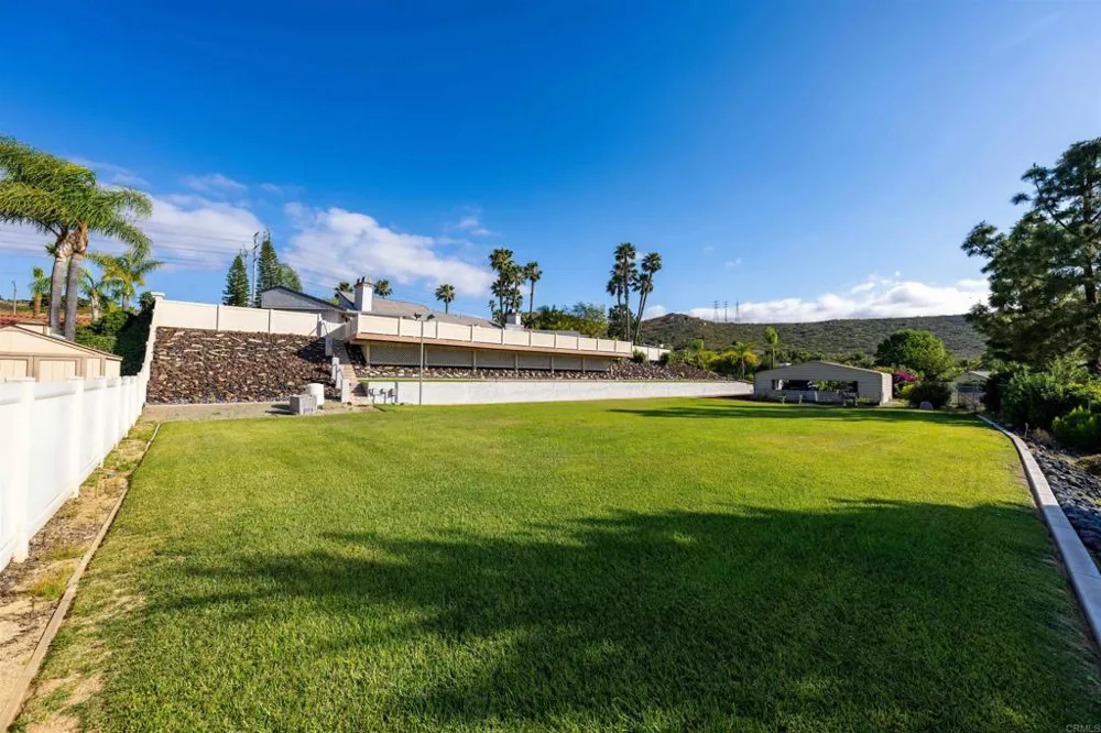 2886 Windwood Way El Cajon, CA 92019
