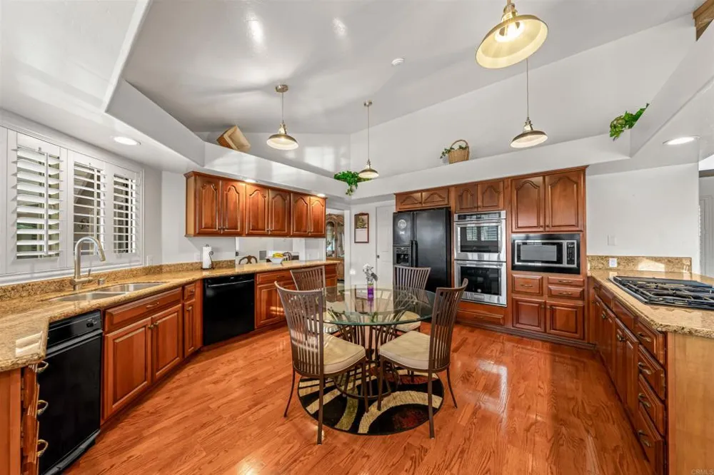 2886 Windwood Way El Cajon, CA 92019