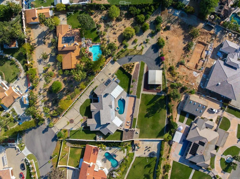2886 Windwood Way El Cajon, CA 92019