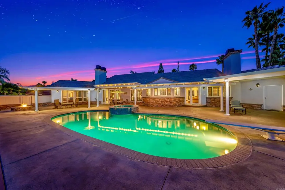 2886 Windwood Way El Cajon, CA 92019