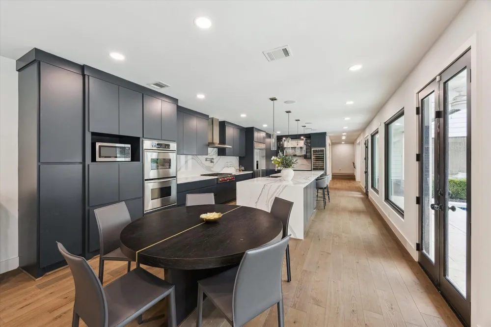 6348 Vanderbilt Street West University Place, TX 77005