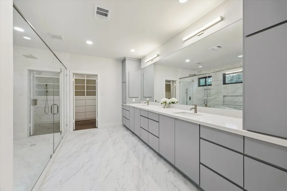 6348 Vanderbilt Street West University Place, TX 77005