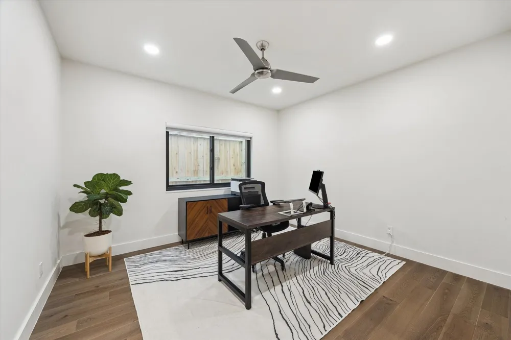 6348 Vanderbilt Street West University Place, TX 77005