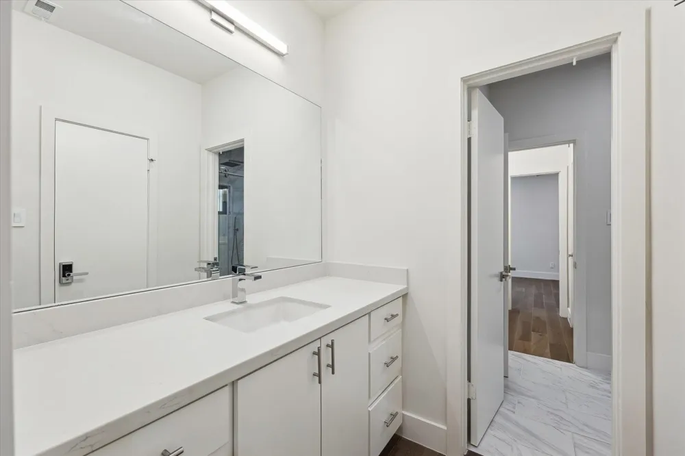 6348 Vanderbilt Street West University Place, TX 77005