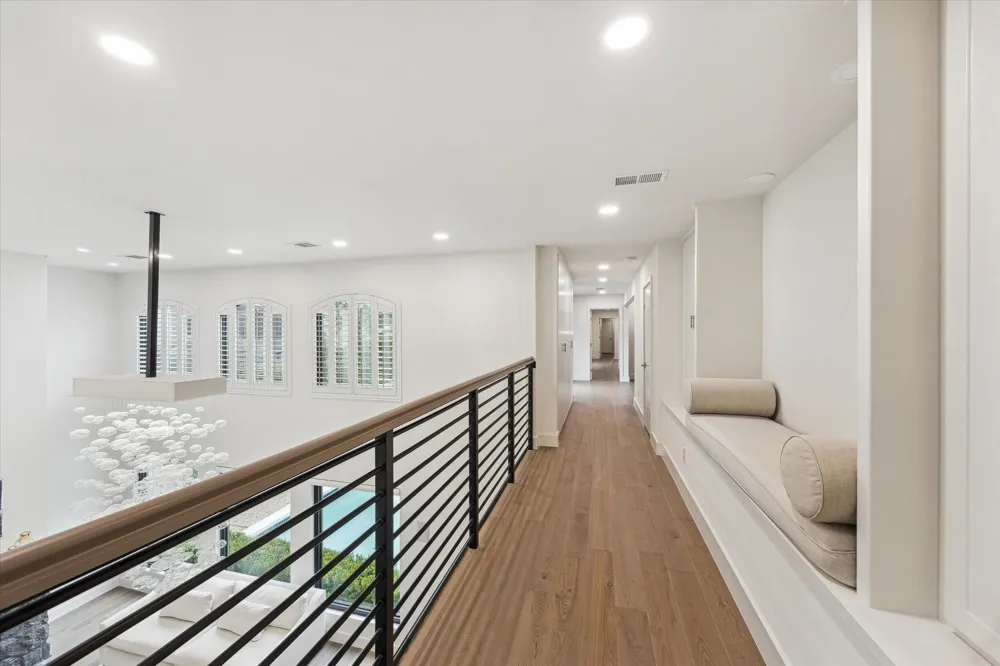 6348 Vanderbilt Street West University Place, TX 77005