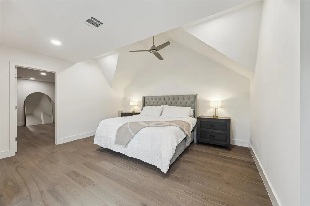 6348 Vanderbilt Street West University Place, TX 77005