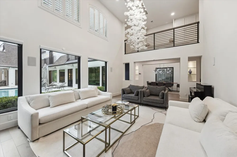 6348 Vanderbilt Street West University Place, TX 77005