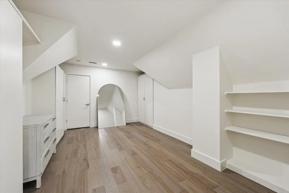 6348 Vanderbilt Street West University Place, TX 77005