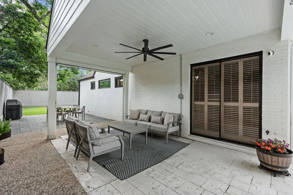 6348 Vanderbilt Street West University Place, TX 77005