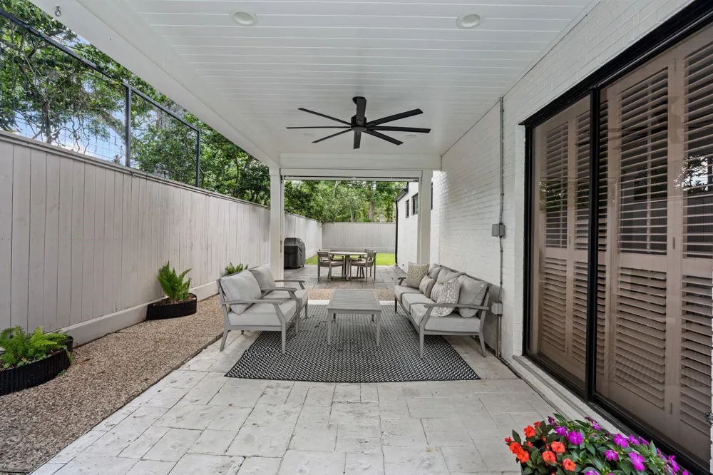 6348 Vanderbilt Street West University Place, TX 77005