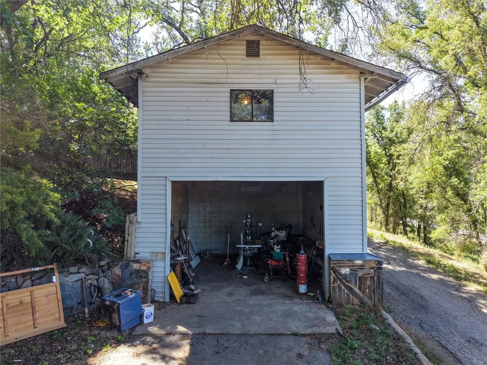6576 Highway 140 Midpines, CA 95345