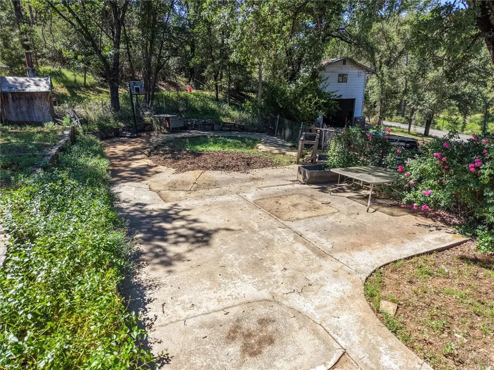 6576 Highway 140 Midpines, CA 95345
