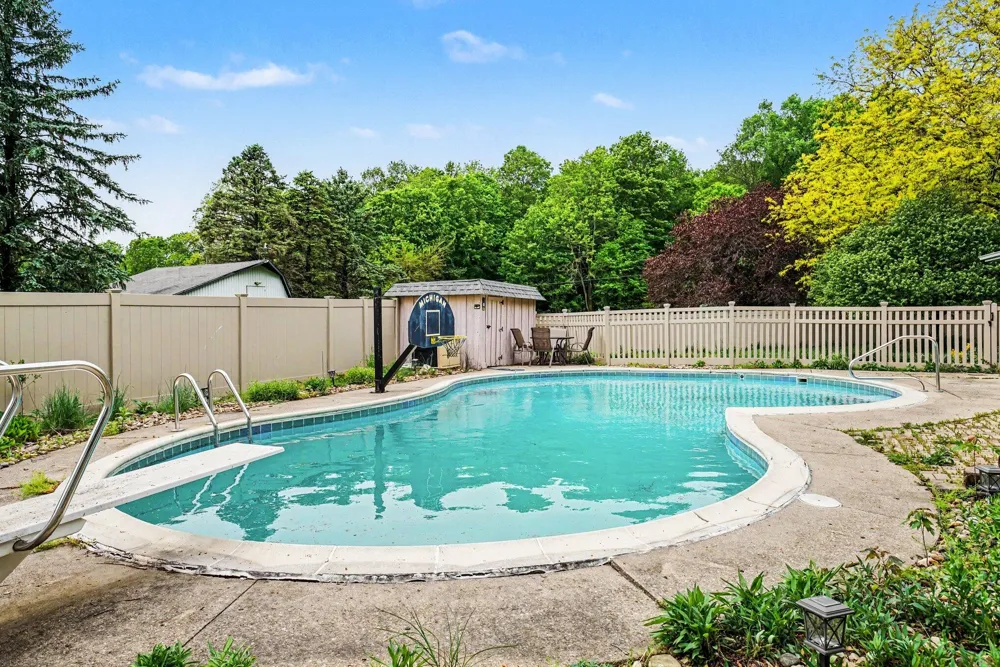 68544 Union Road S Porter Township, MI 49130