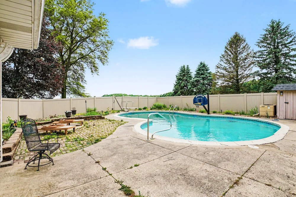 68544 Union Road S Porter Township, MI 49130