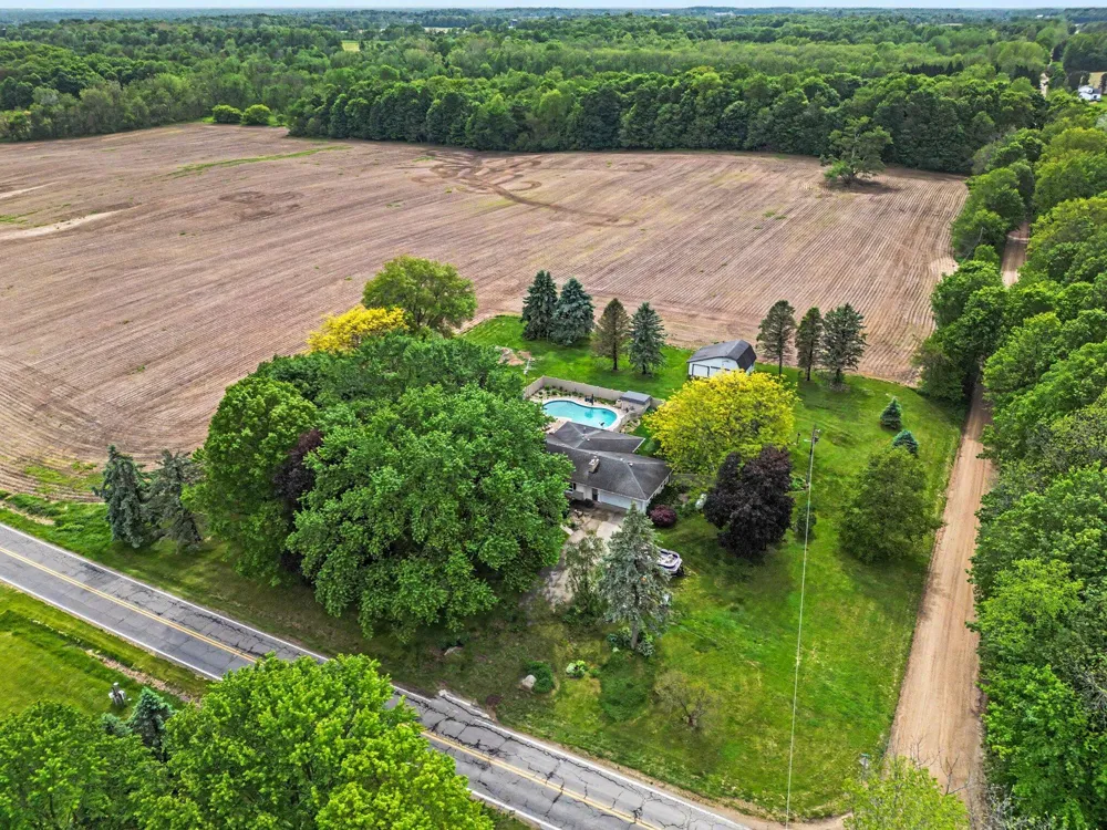 68544 Union Road S Porter Township, MI 49130