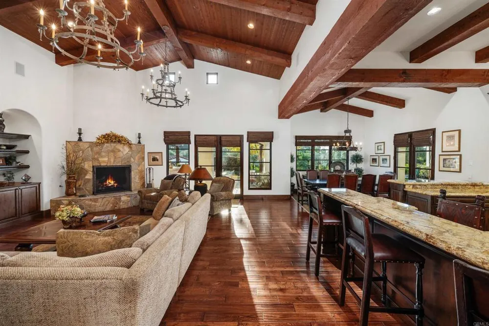 6870 La Valle Plateada Rancho Santa Fe, CA 92067