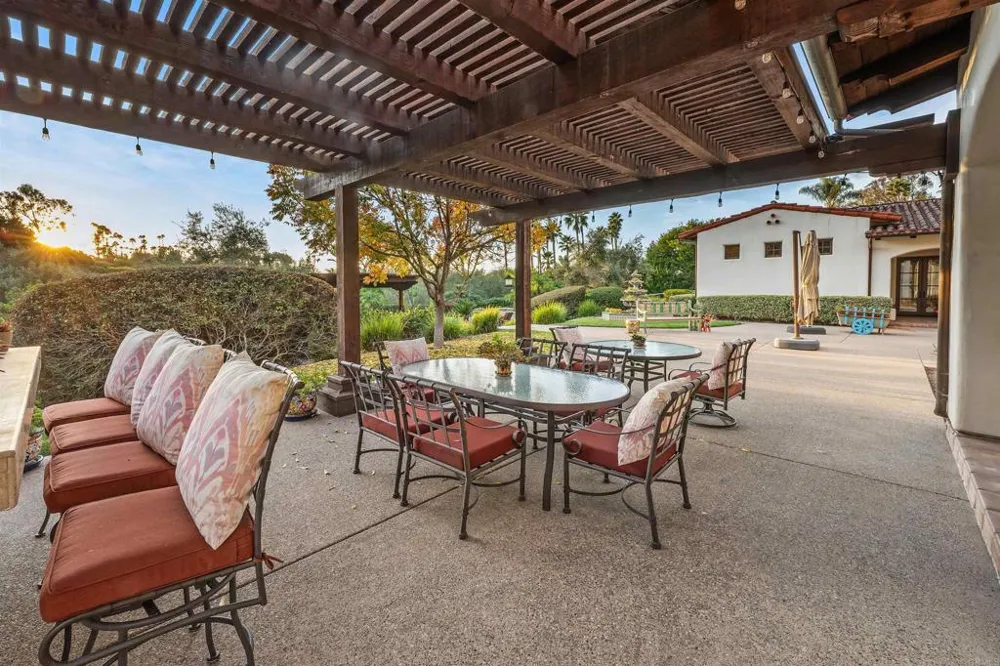 6870 La Valle Plateada Rancho Santa Fe, CA 92067
