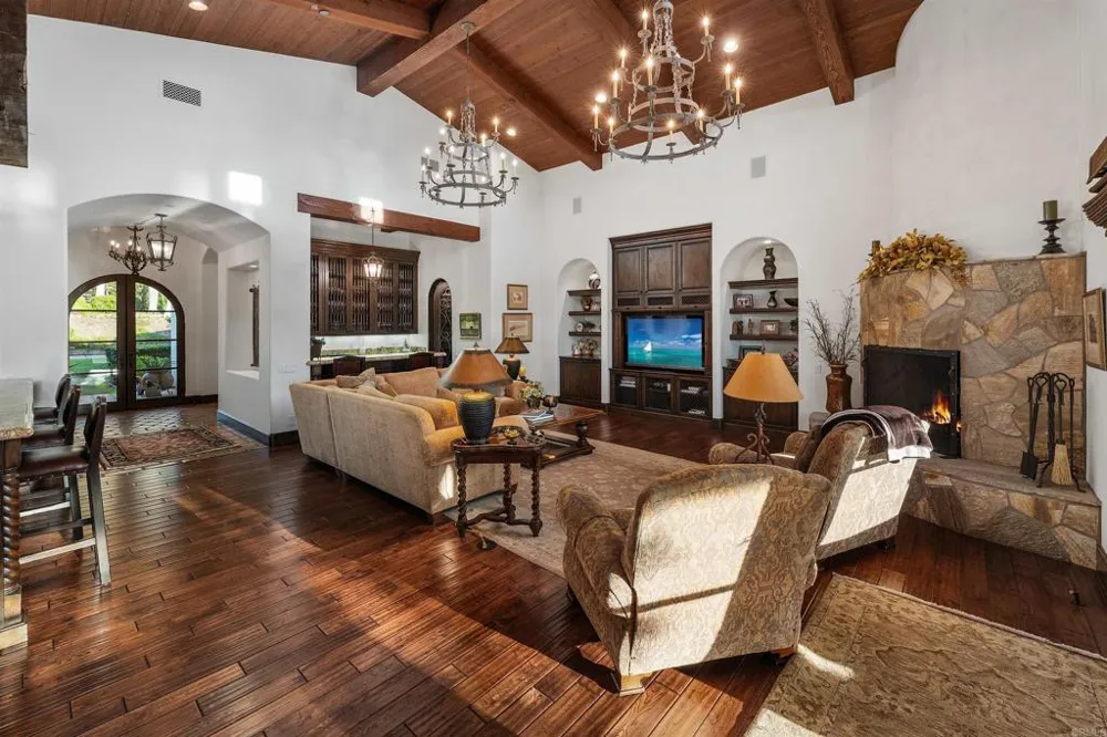 6870 La Valle Plateada Rancho Santa Fe, CA 92067