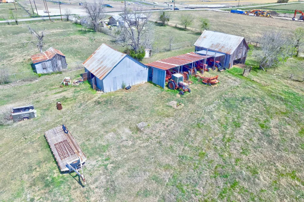 17809 FM 1100 Elgin, TX 78621