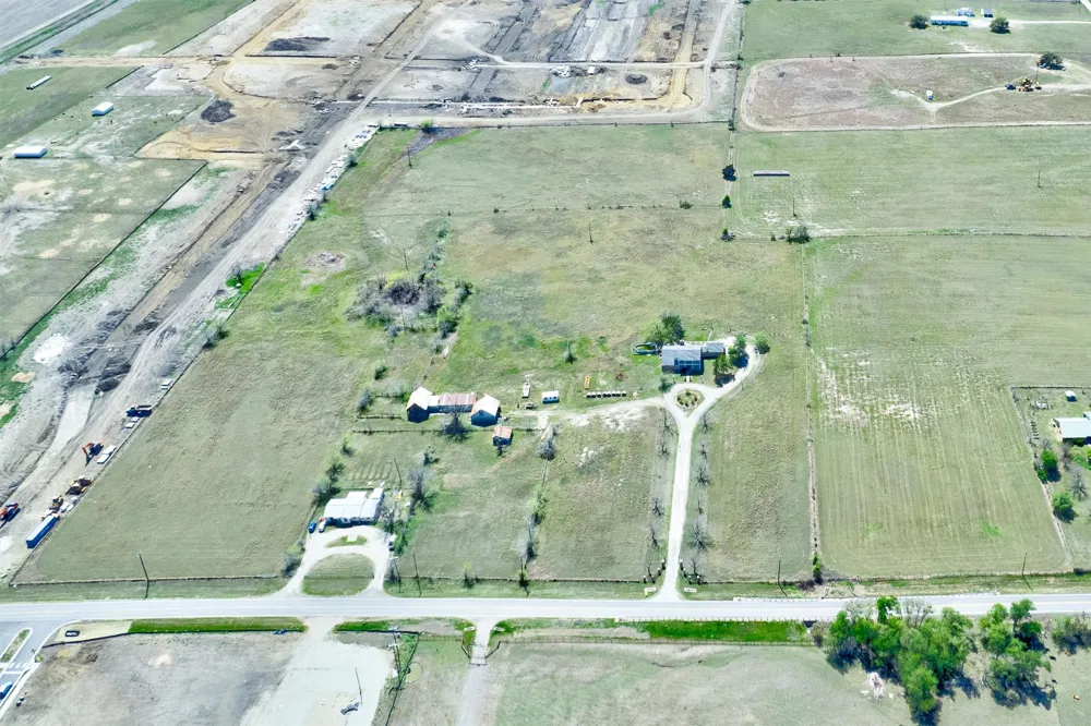 17809 FM 1100 Elgin, TX 78621