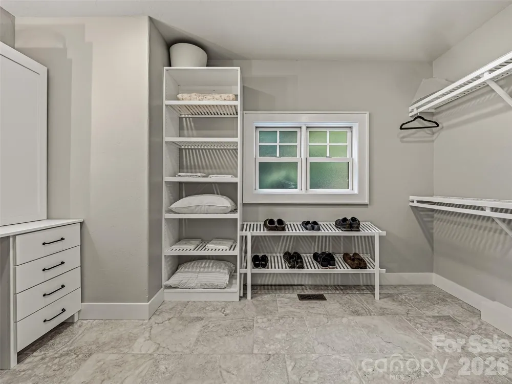 60 Shoreline Drive Tuckasegee, NC 28783