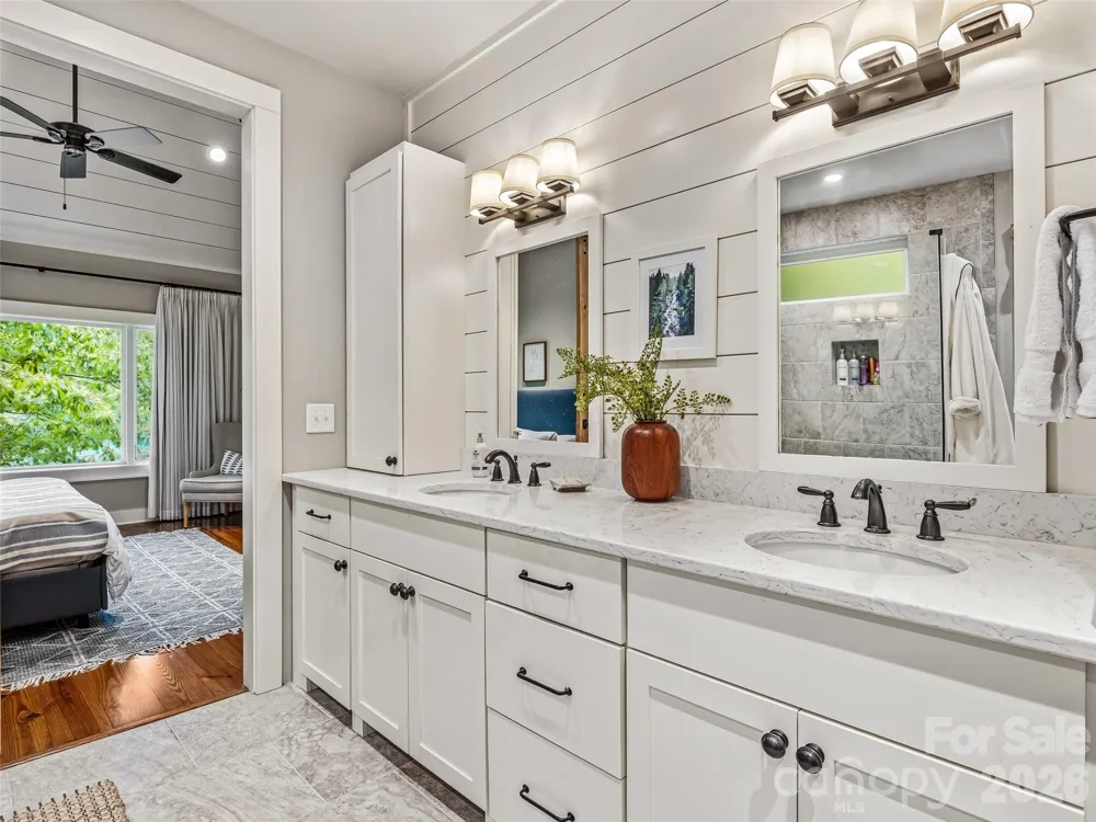 60 Shoreline Drive Tuckasegee, NC 28783