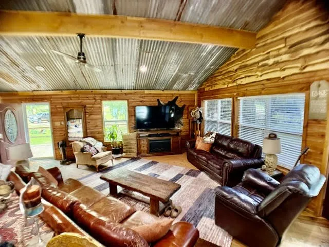 6033 Gowan Drive Malakoff, TX 75148