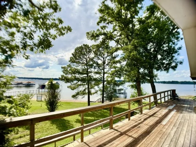 6033 Gowan Drive Malakoff, TX 75148