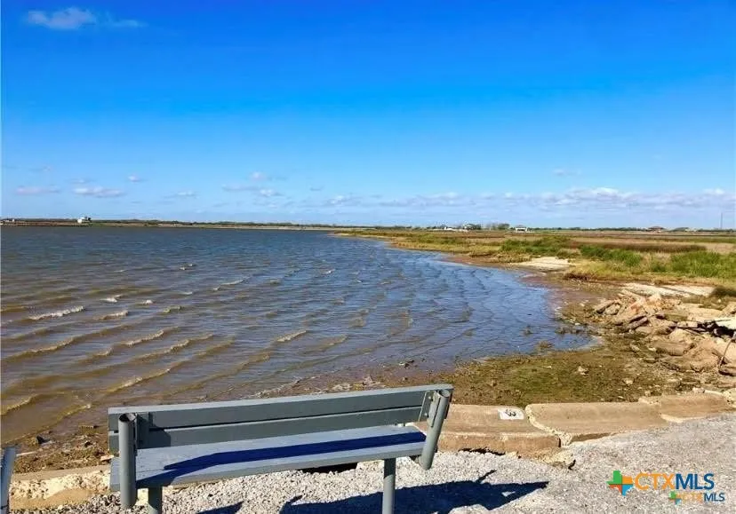 1838 W Bayshore Drive Palacios, TX 77465