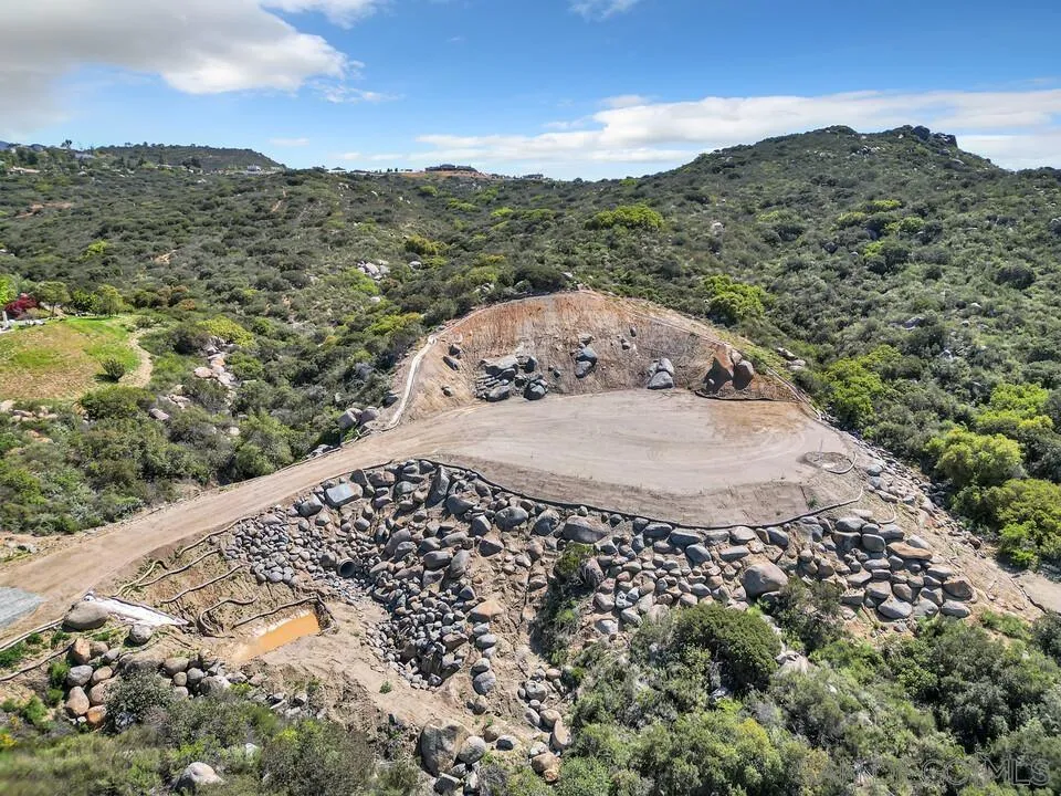 2169 Corte Dorado Espuela Alpine, CA 91901