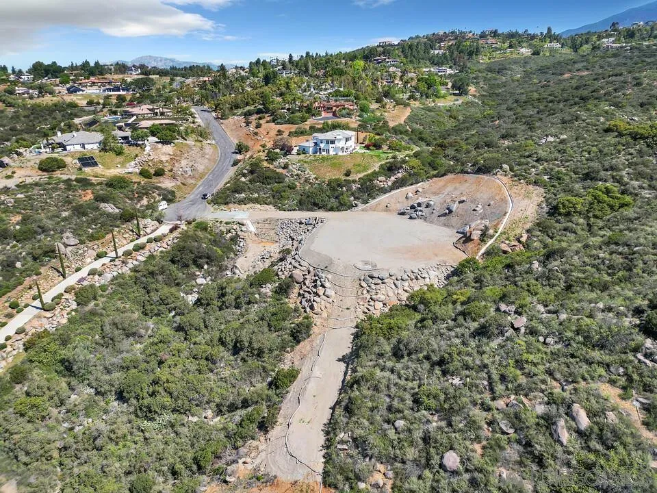 2169 Corte Dorado Espuela Alpine, CA 91901