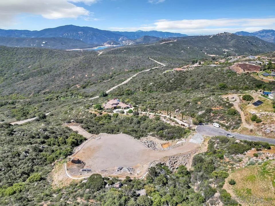 2169 Corte Dorado Espuela Alpine, CA 91901