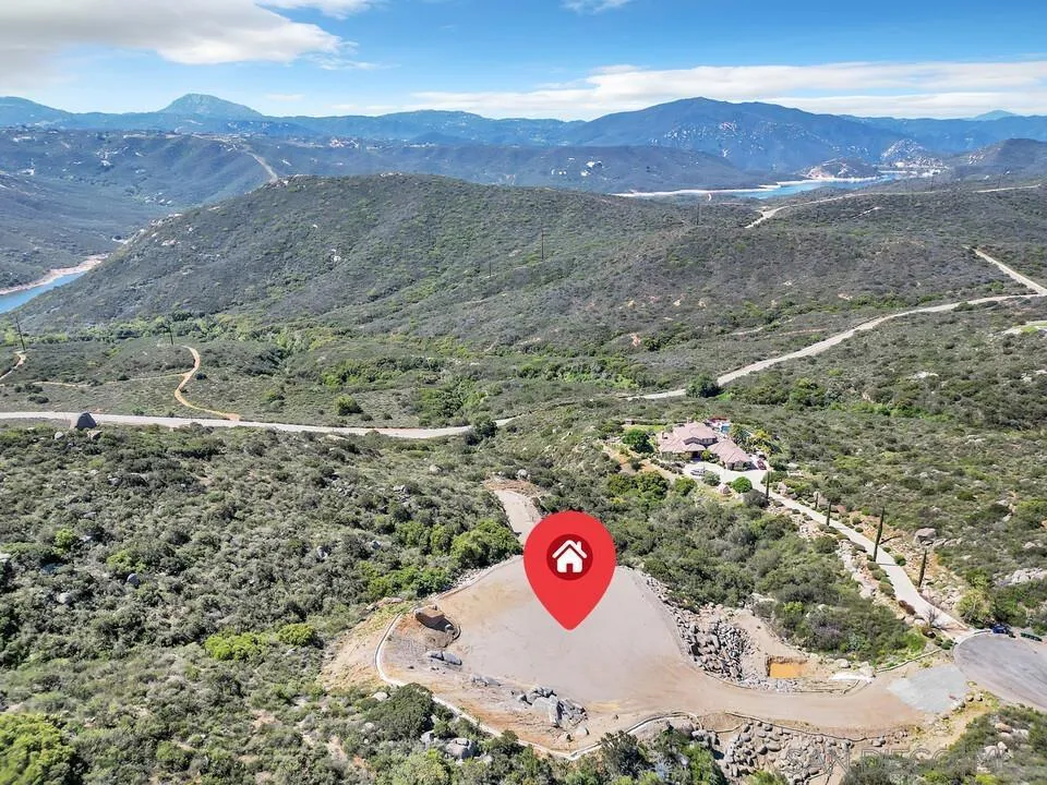 2169 Corte Dorado Espuela Alpine, CA 91901