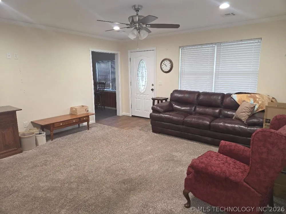 605 S 4th Eufaula, OK 74432