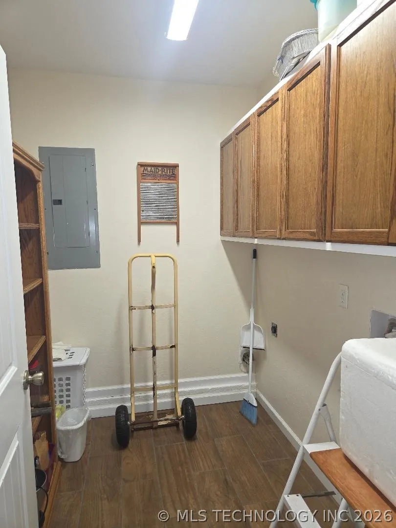 605 S 4th Eufaula, OK 74432