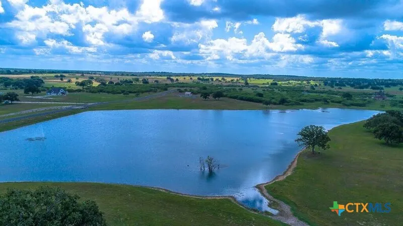 Flash Circle    Lot 257 Luling, TX 78648