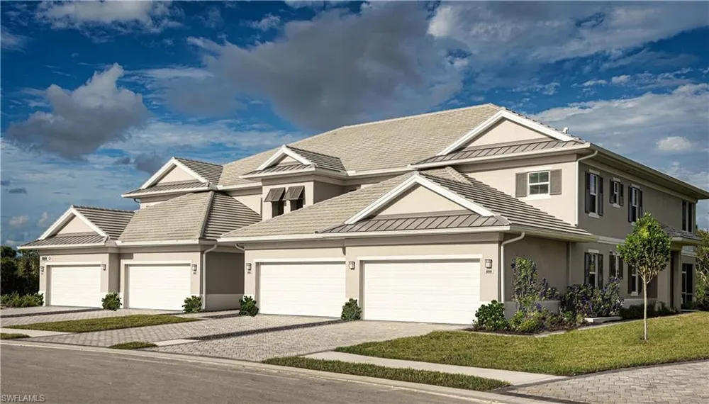 273 Indies Drive E #102 Naples, FL 34114