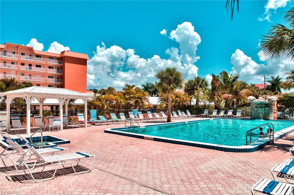 7500 Estero Boulevard #202 Fort Myers Beach, FL 33931