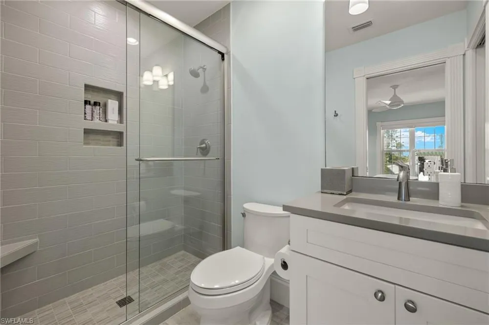 411 Bella Vista Way E Sanibel, FL 33957