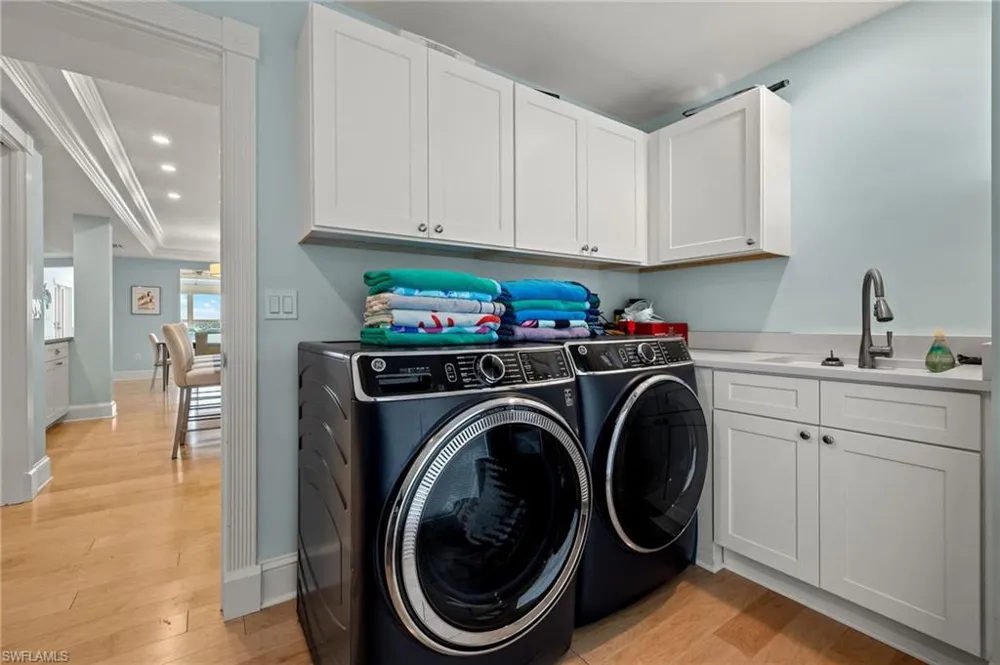 411 Bella Vista Way E Sanibel, FL 33957