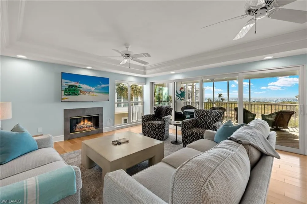 411 Bella Vista Way E Sanibel, FL 33957