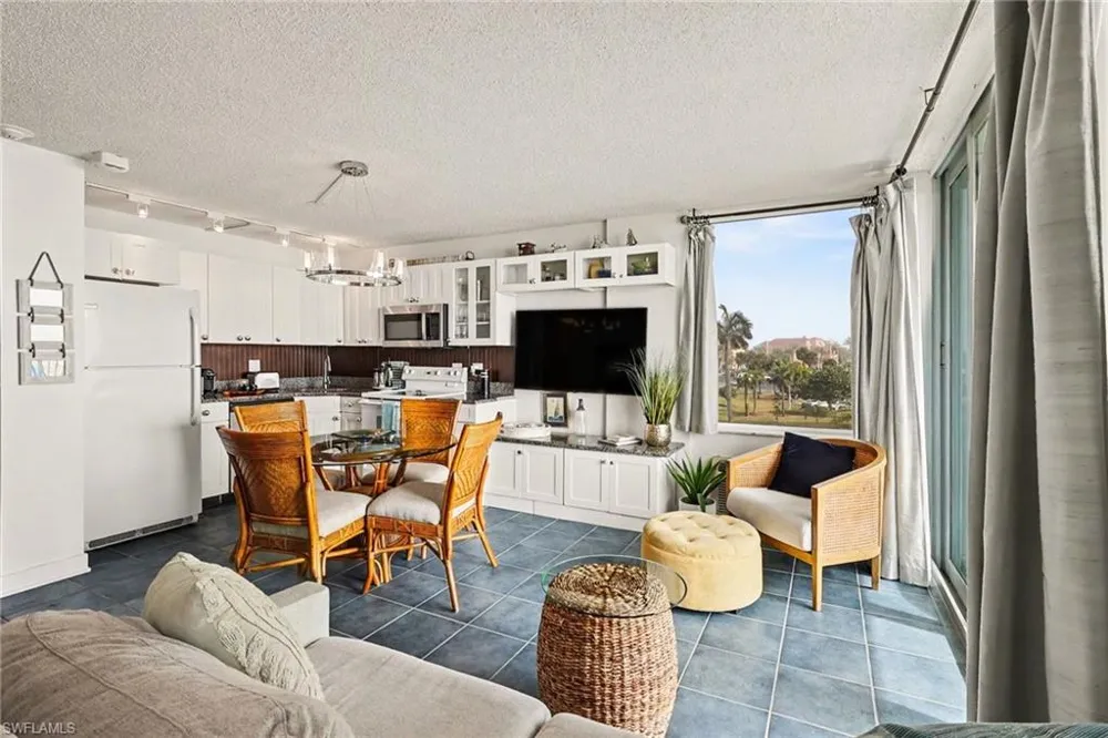 7330 Estero Boulevard #202 Fort Myers Beach, FL 33931